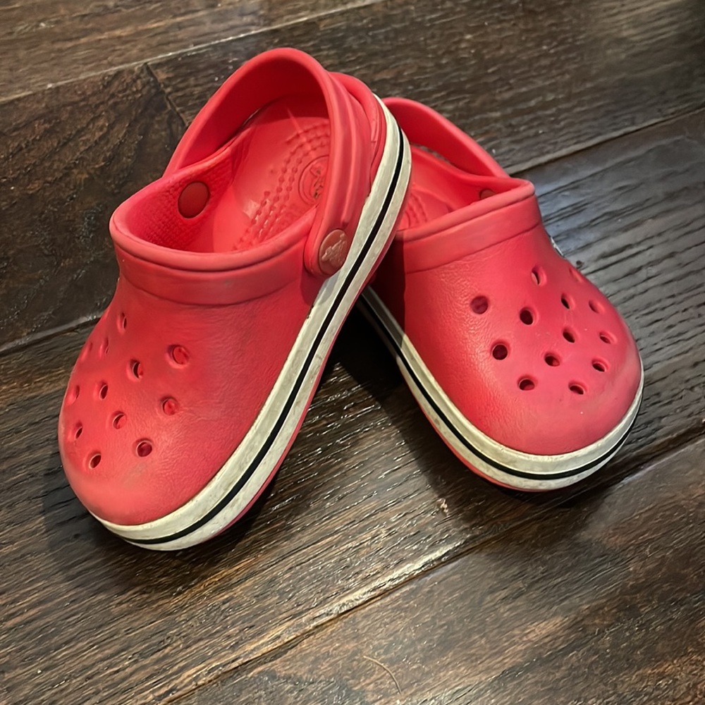 Baby Crocs - Picture 2 of 4